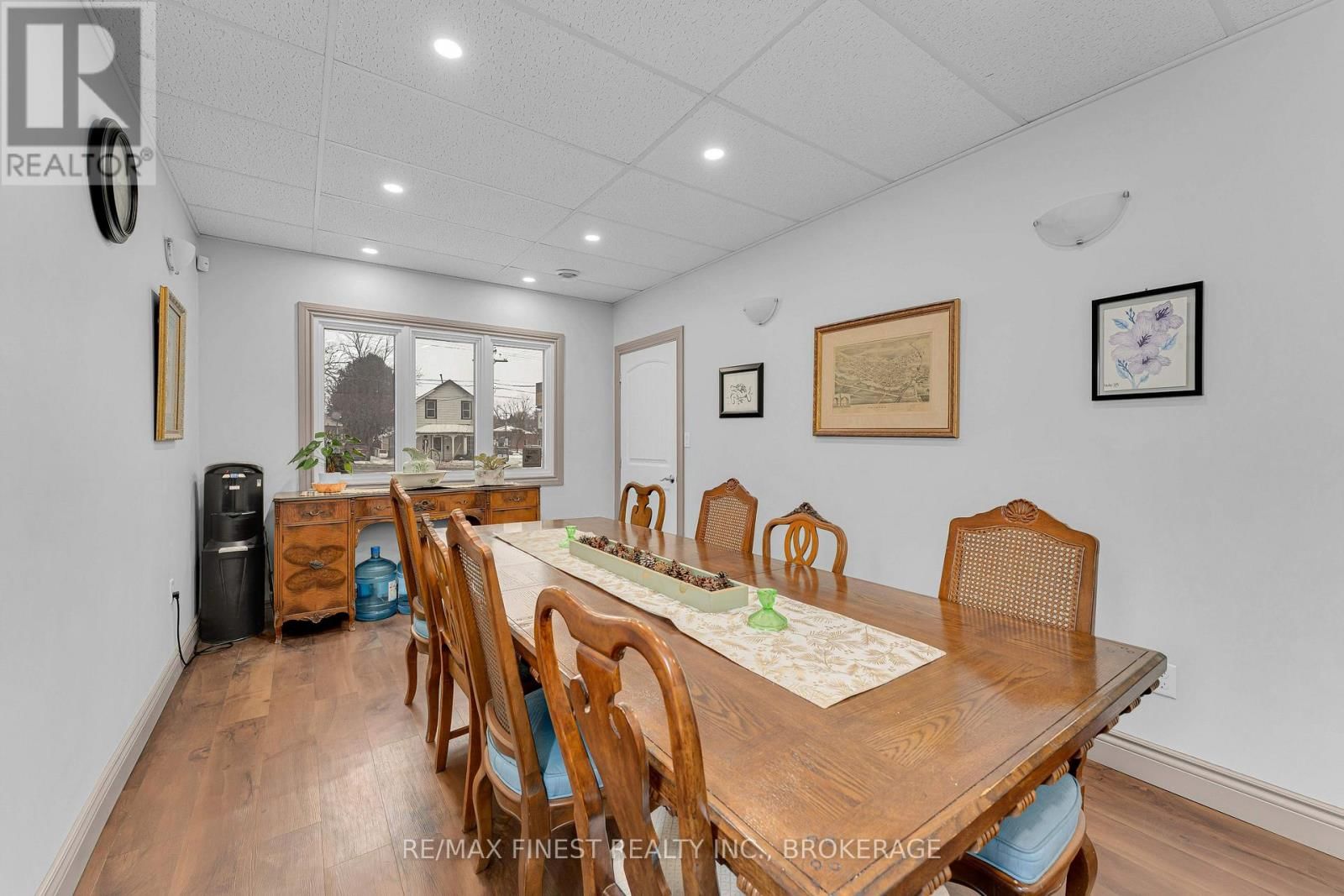 82 CENTRE STREET Image 7