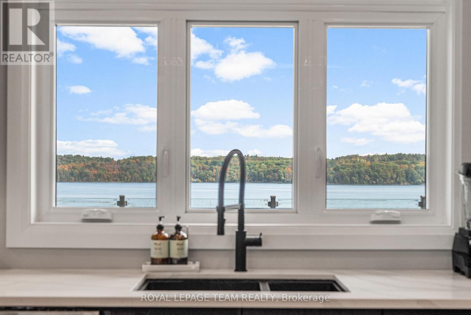 231 FINNERTY ROAD Image 19