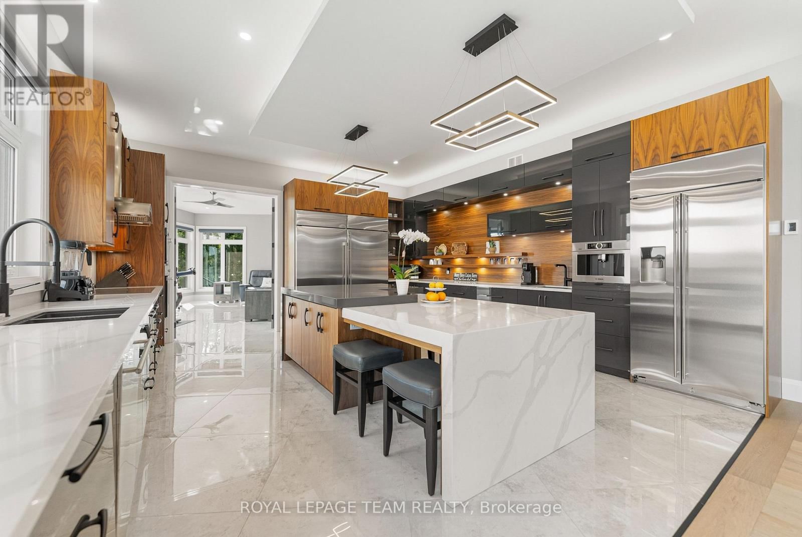 231 FINNERTY ROAD Image 21