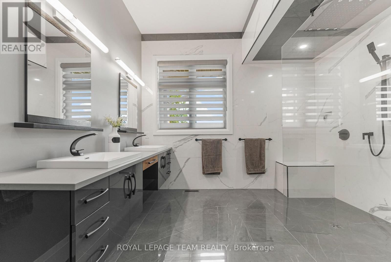 231 FINNERTY ROAD Image 32