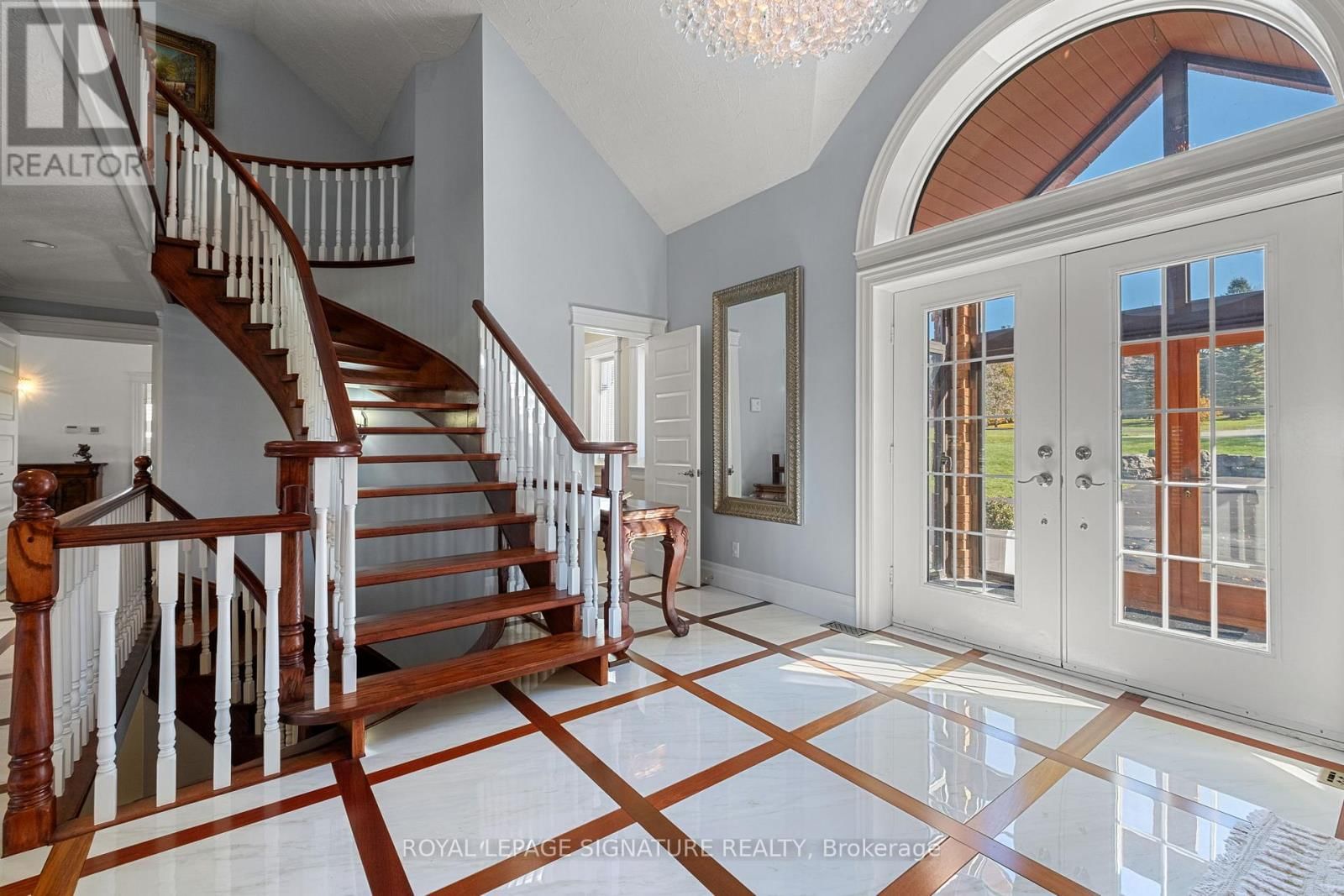 58 AMALIA CRESCENT Image 12