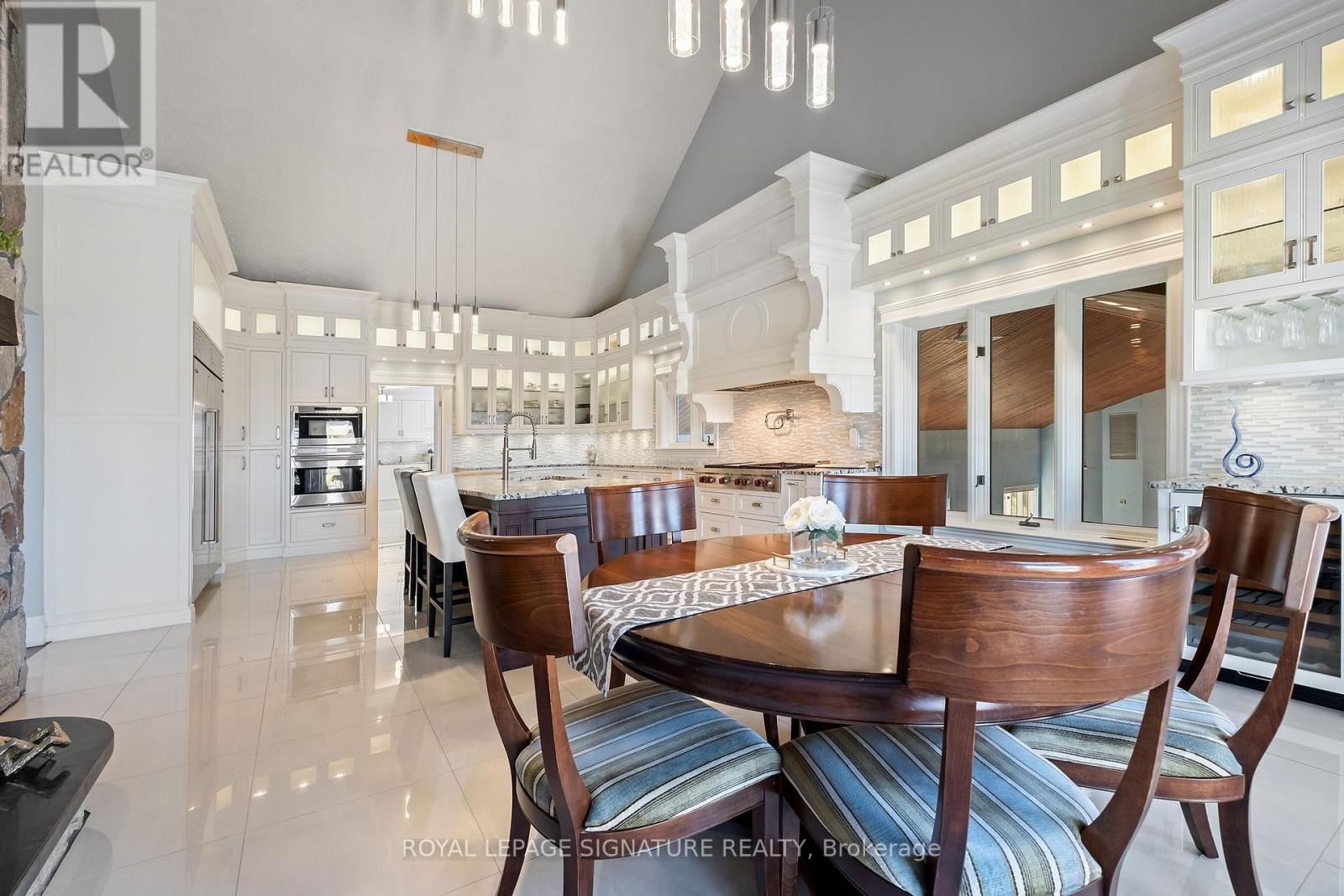 58 AMALIA CRESCENT Image 16