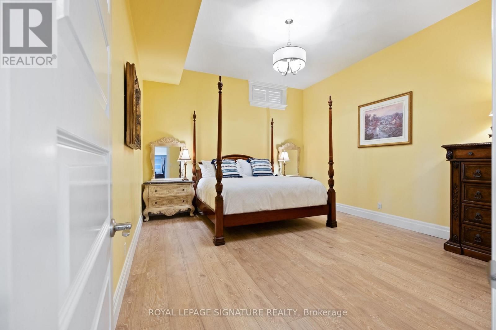 58 AMALIA CRESCENT Image 34