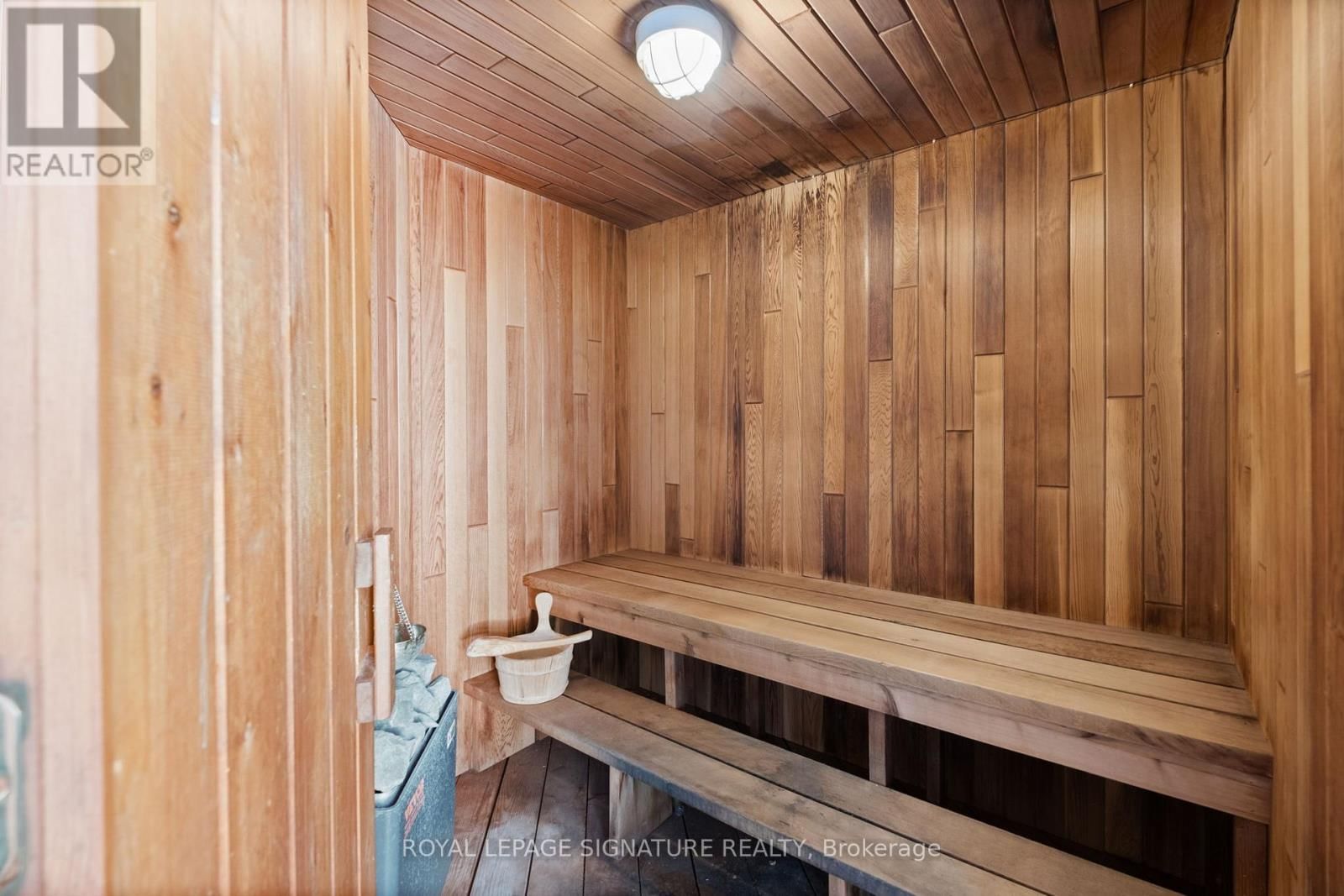 58 AMALIA CRESCENT Image 39