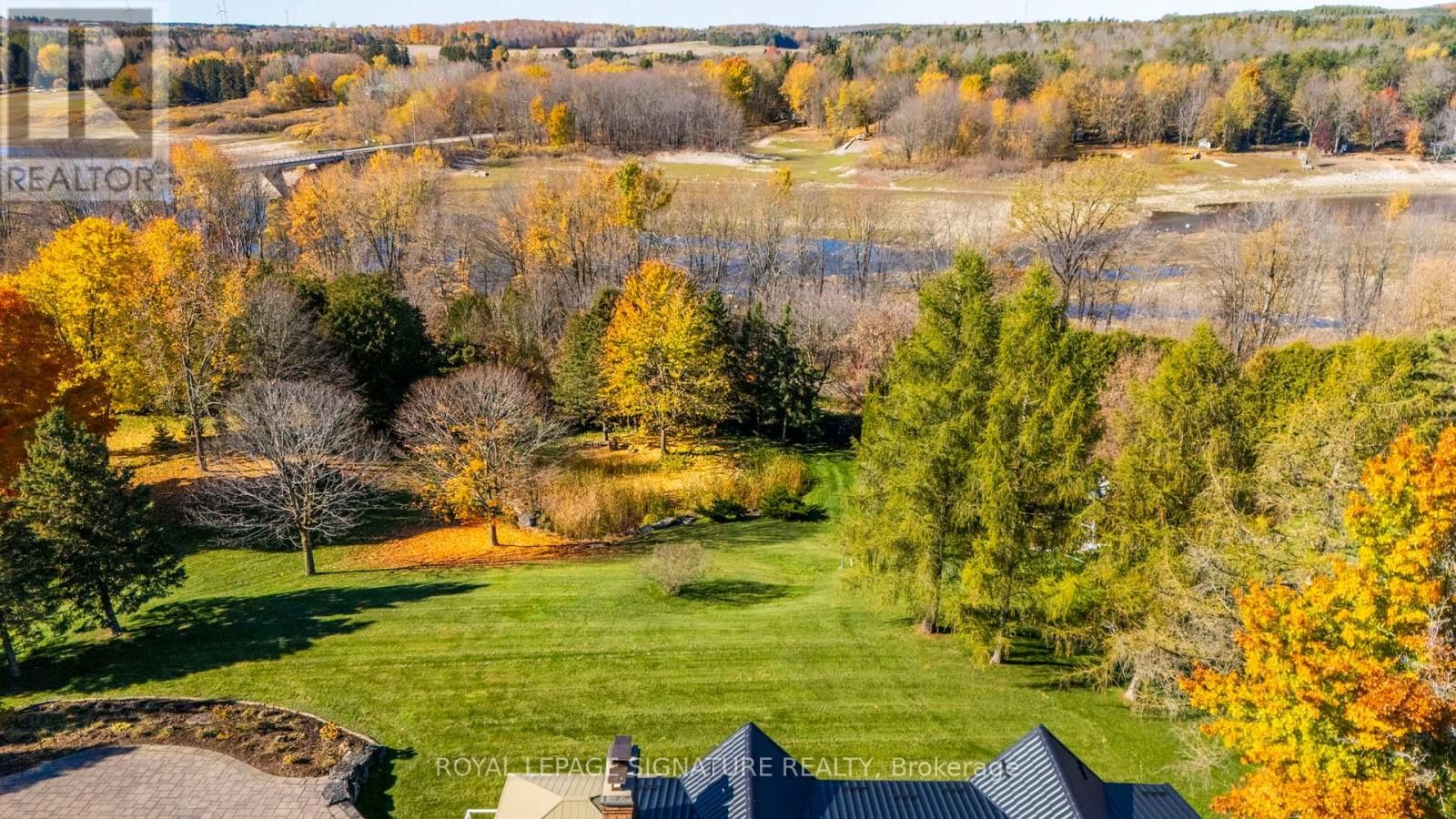 58 AMALIA CRESCENT Image 43