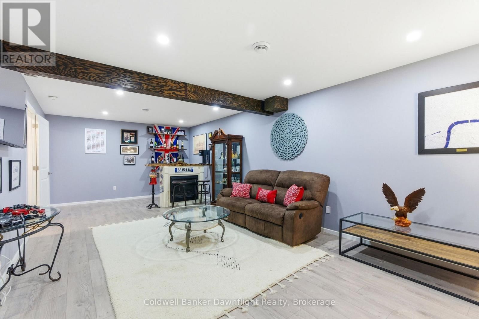 84 ROWE AVENUE Image 37