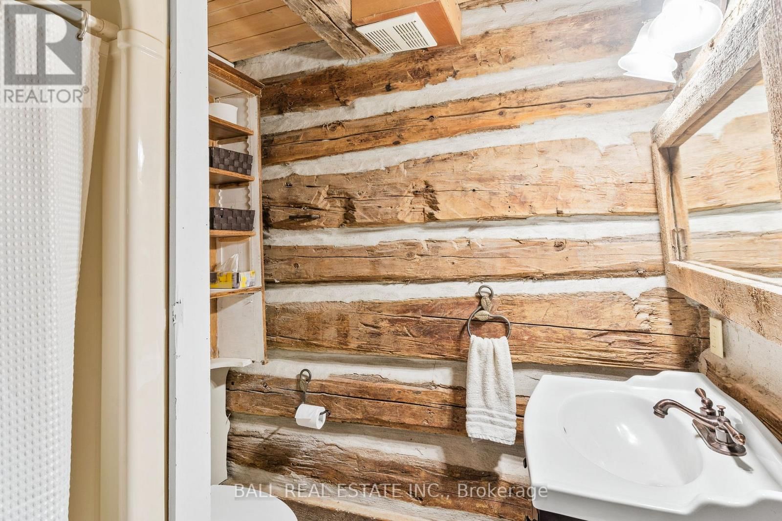 221 EDWINA DRIVE Image 10