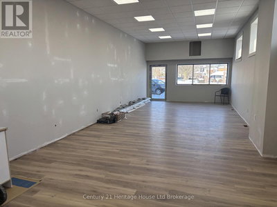 Commercial for Rent in Ontario