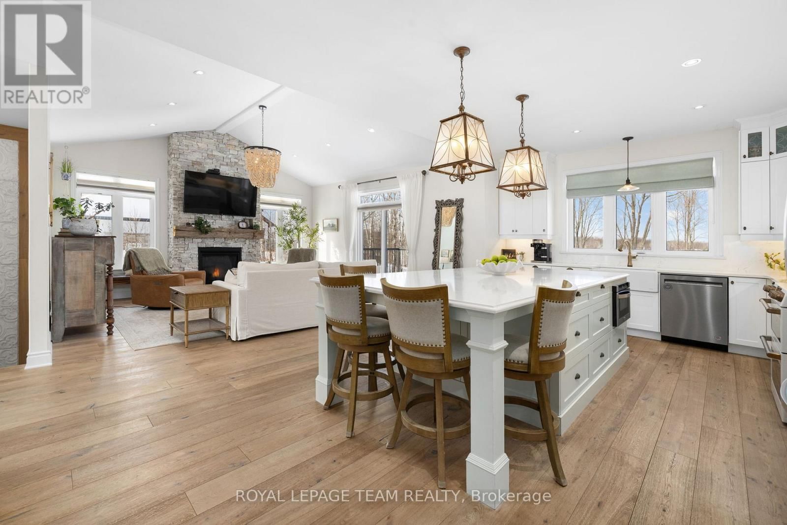 26 SYNERGY WAY Image 8