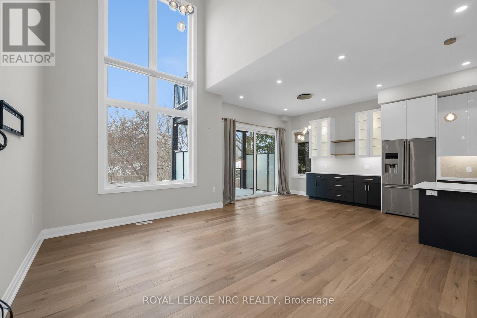 13 - 1465 STATION STREET Image 18