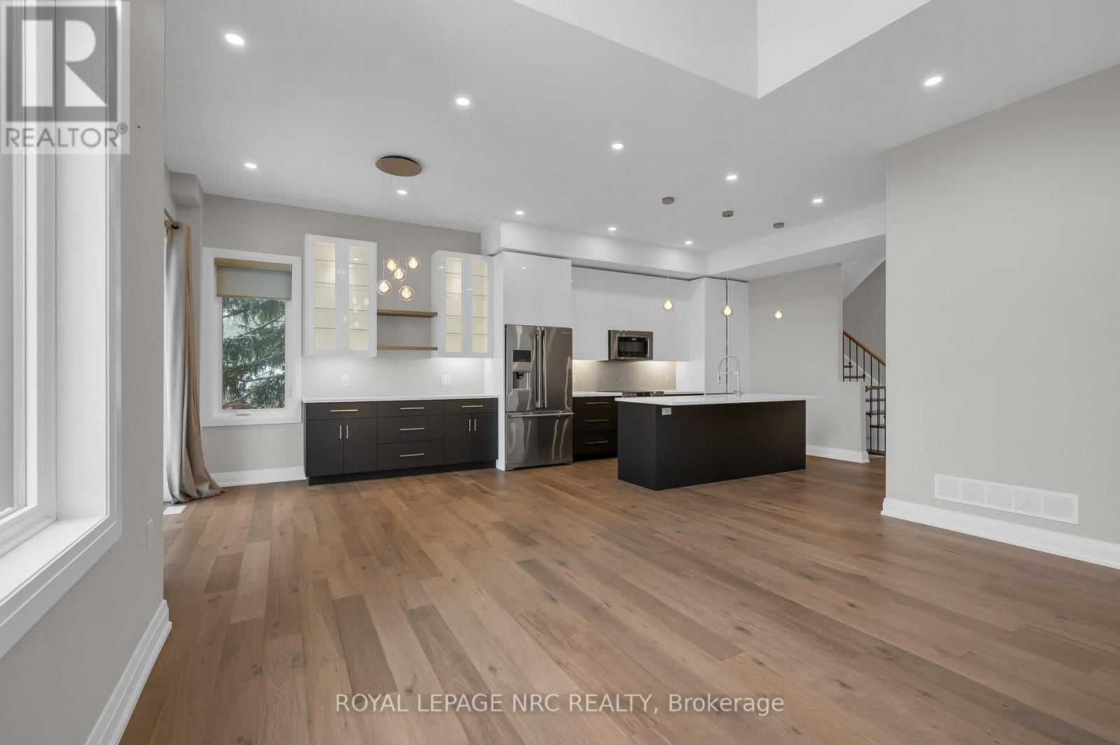 13 - 1465 STATION STREET Image 19