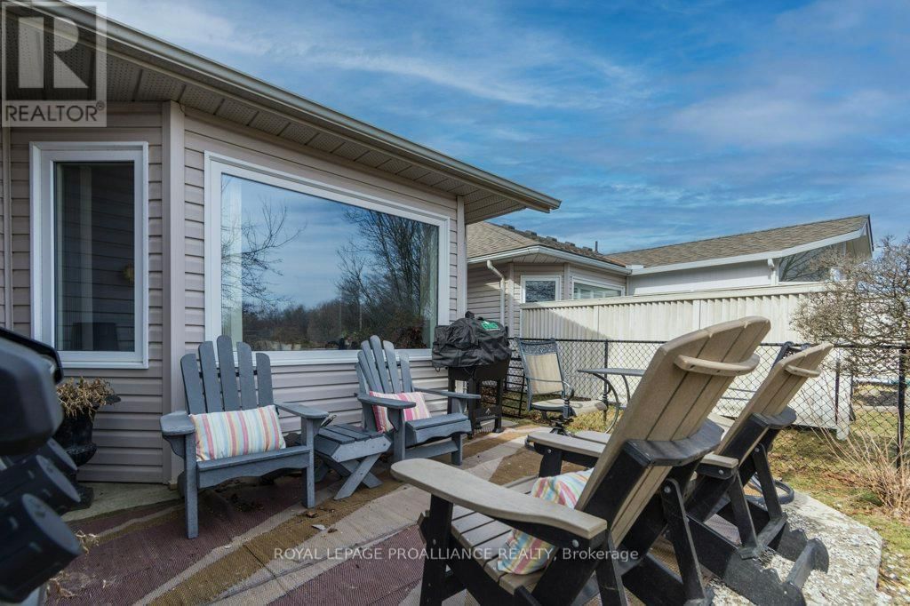 51 APPLEWOOD DRIVE Image 36