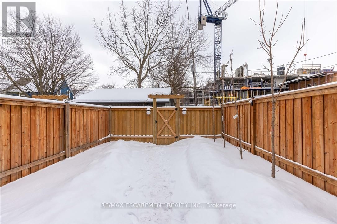 8-10 ONTARIO STREET Image 21