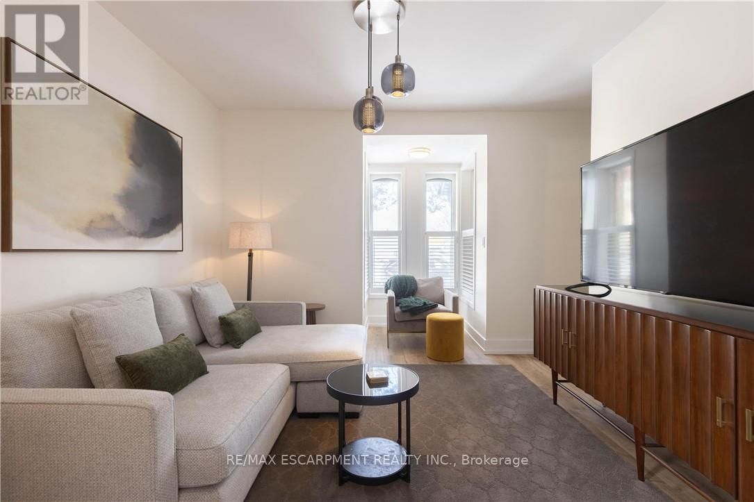 8-10 ONTARIO STREET Image 9