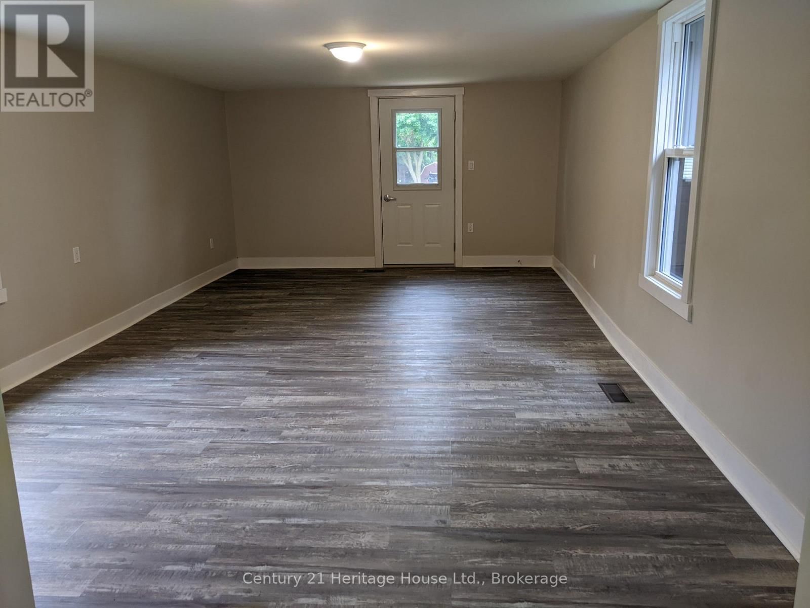 50 GODERICH STREET EAST Image 8