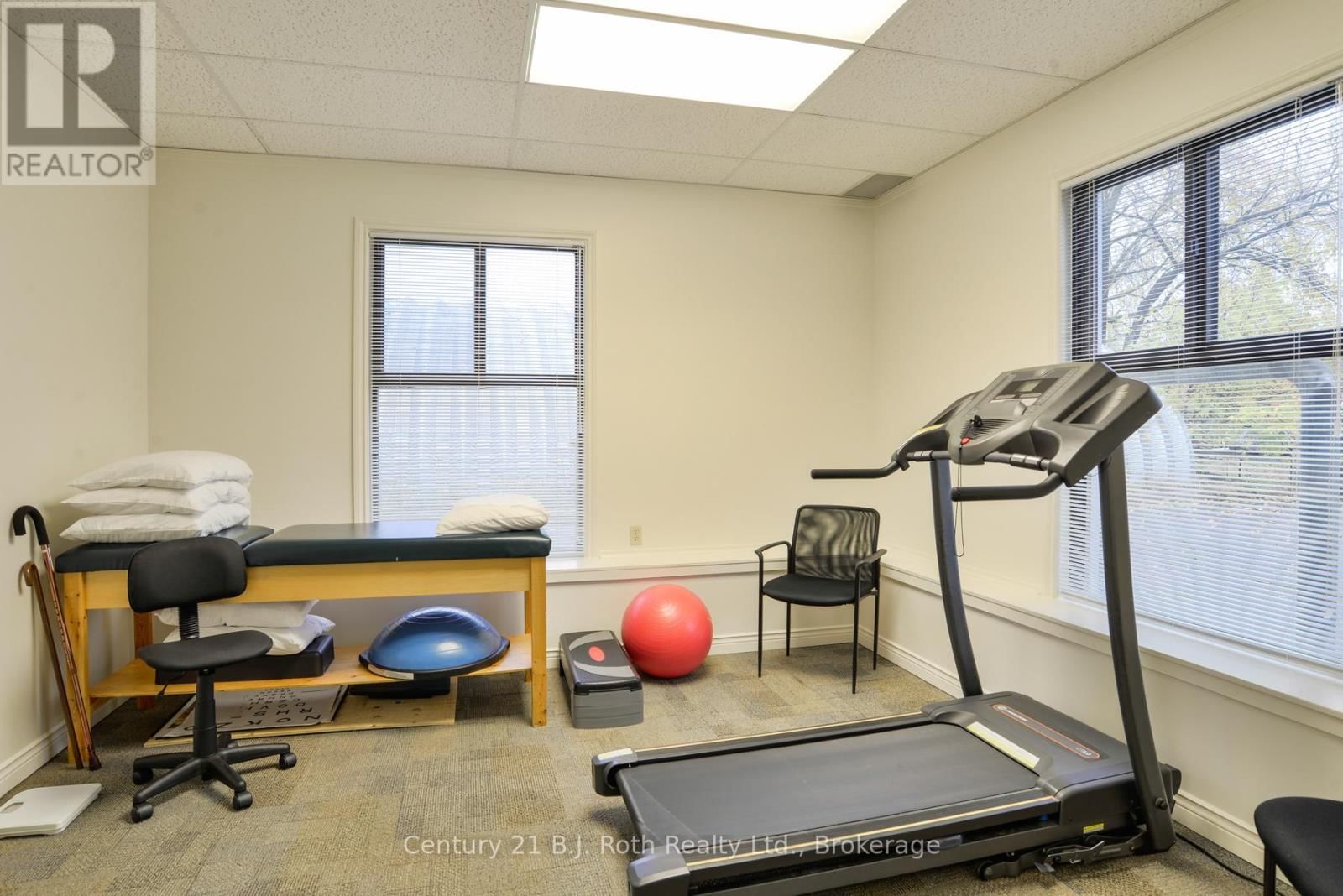 241 BROCK STREET Image 20