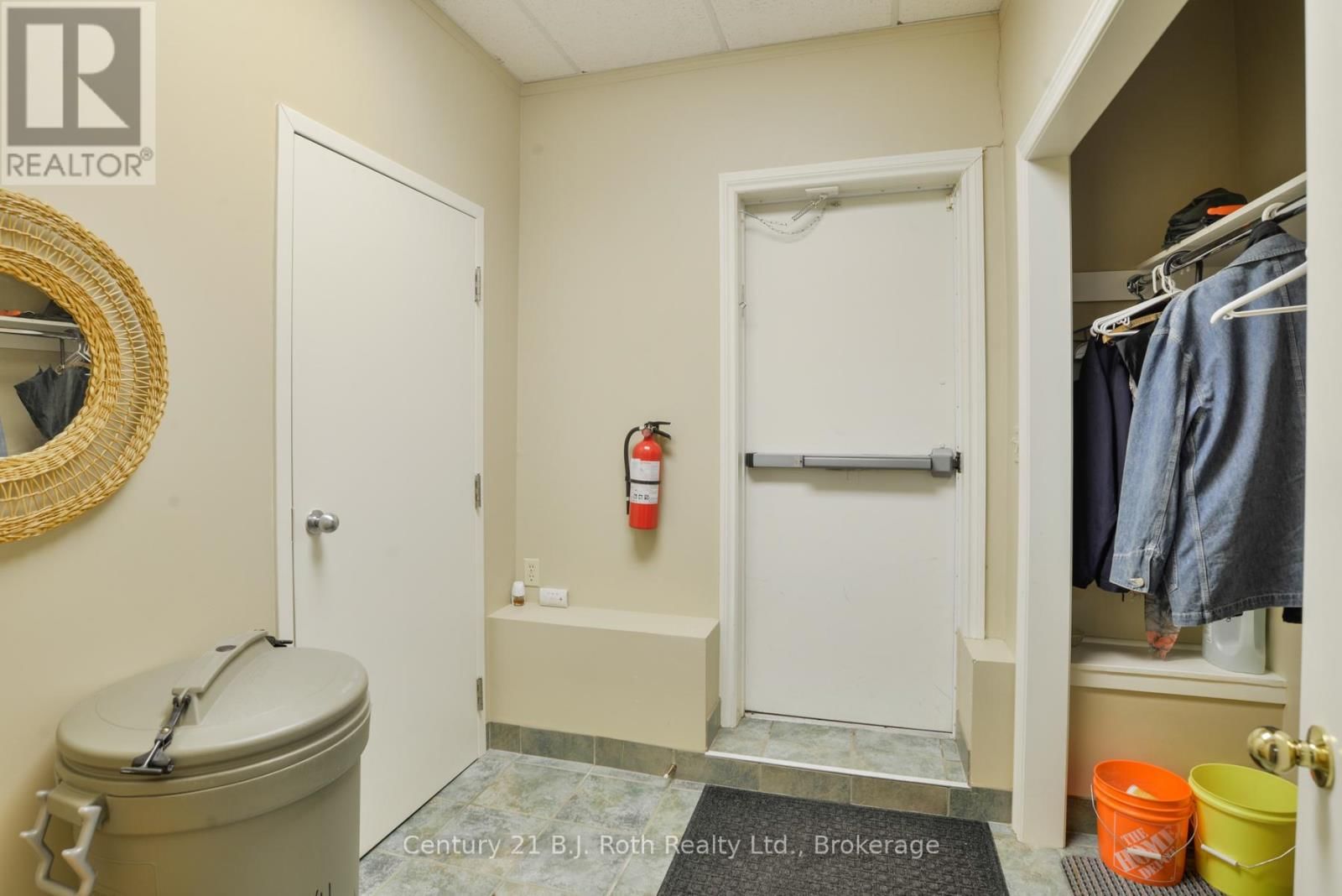 241 BROCK STREET Image 24