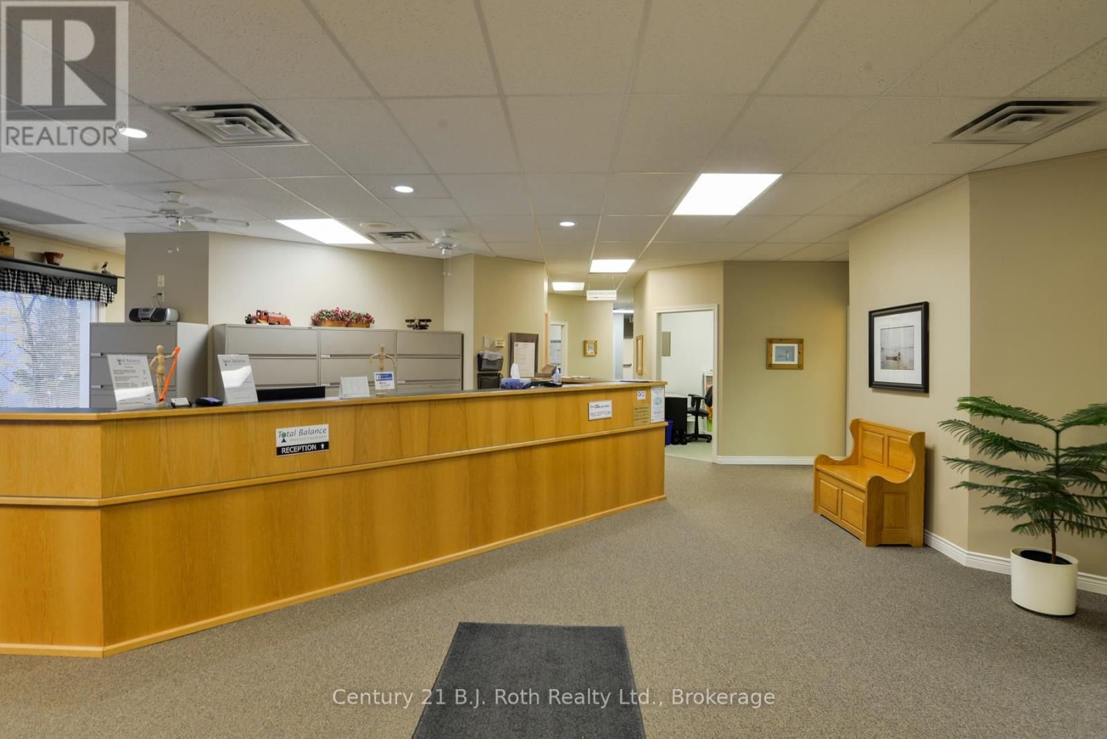 241 BROCK STREET Image 5