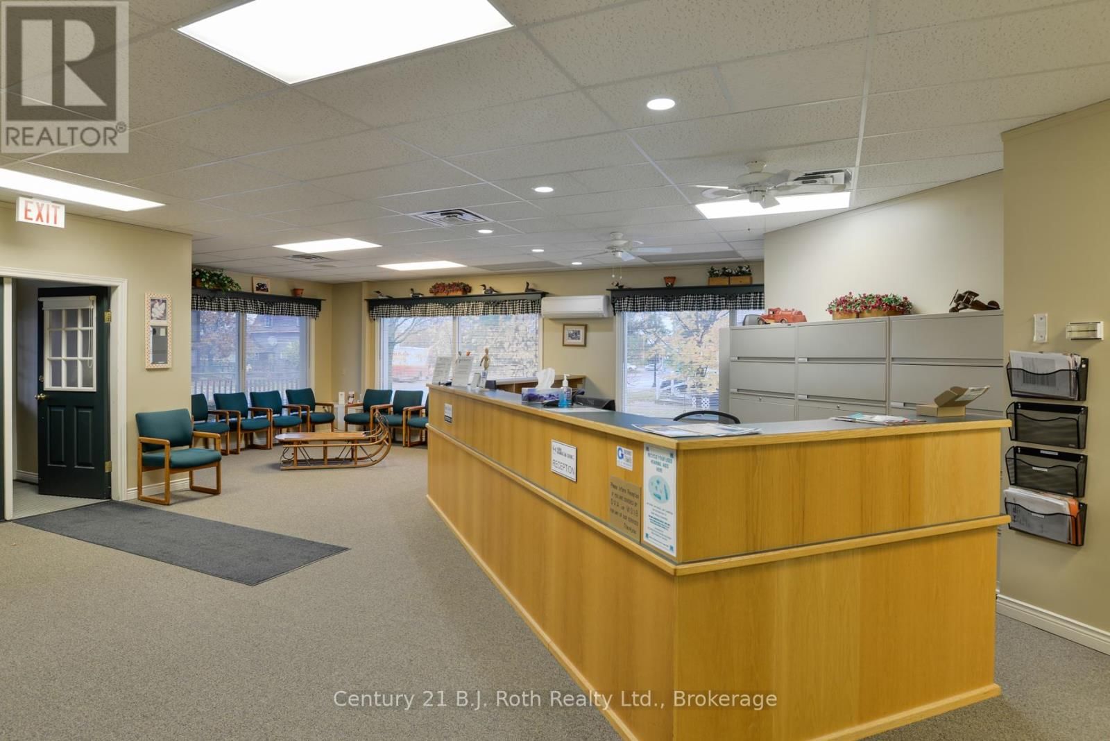 241 BROCK STREET Image 7