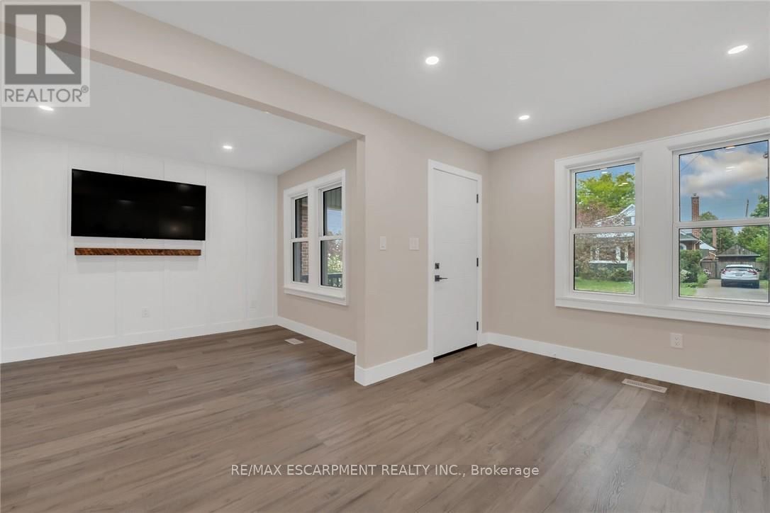 126 AUBURN AVENUE Image 12