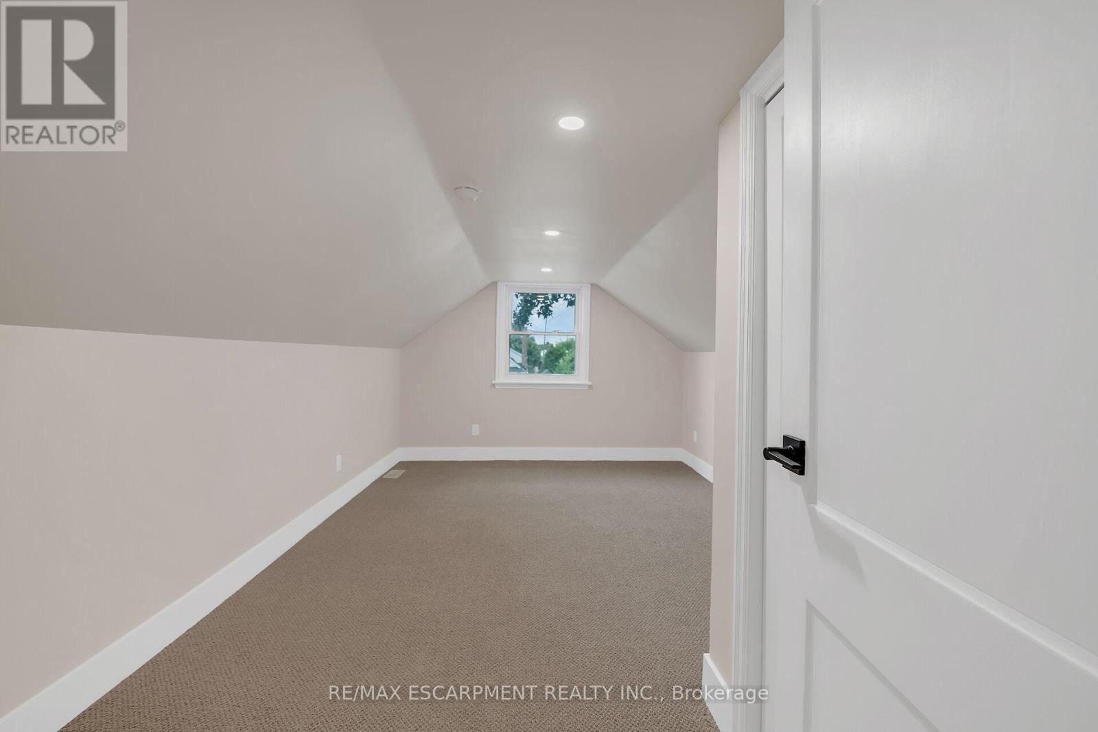 126 AUBURN AVENUE Image 30