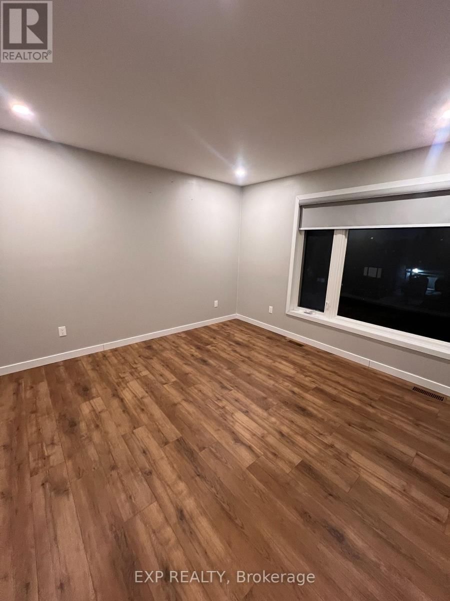 A - 1371 MAXIME STREET Image 16