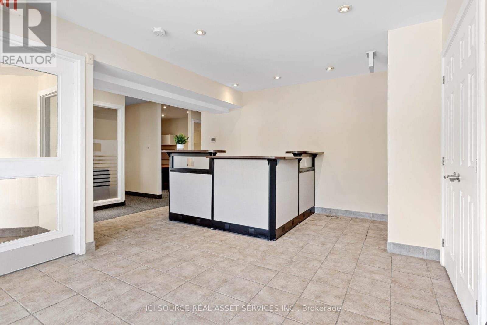 806 GREENBANK ROAD Image 3