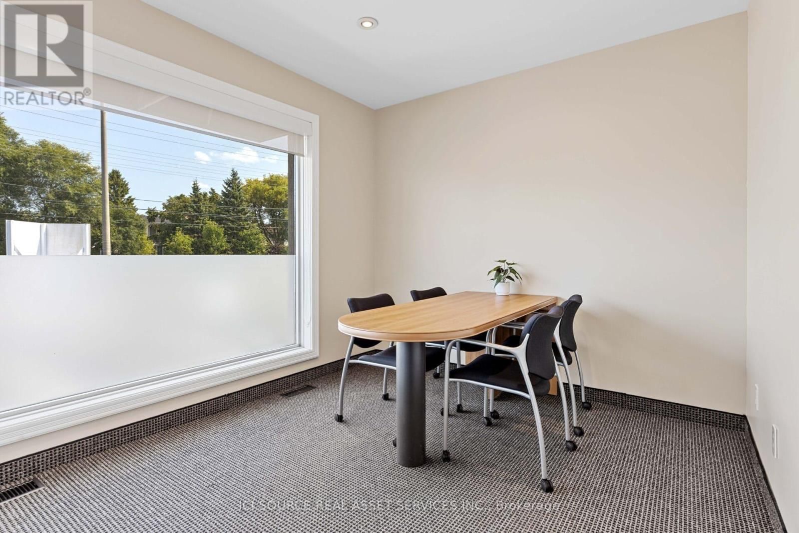 806 GREENBANK ROAD Image 4