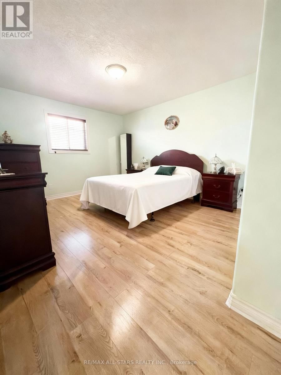 23 FOX DEN DRIVE Image 13