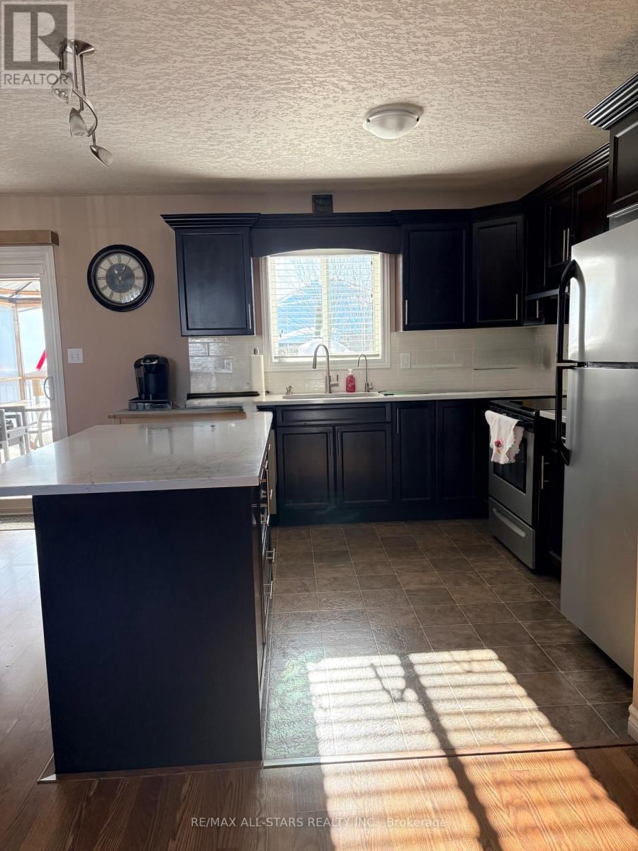 23 FOX DEN DRIVE Image 6