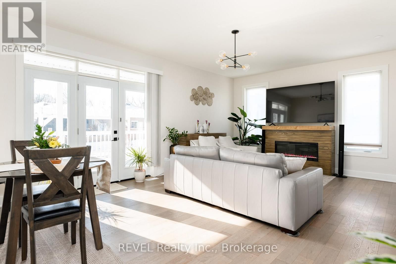 1 PRINCETON COMMON STREET Image 10