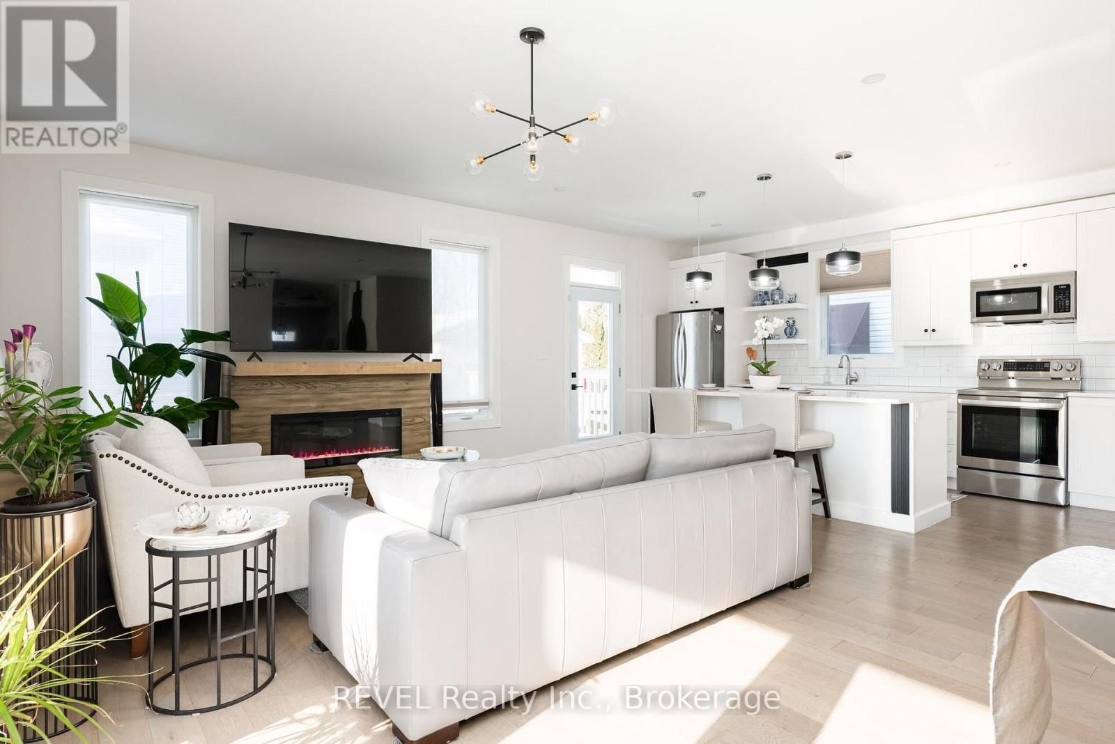 1 PRINCETON COMMON STREET Image 11