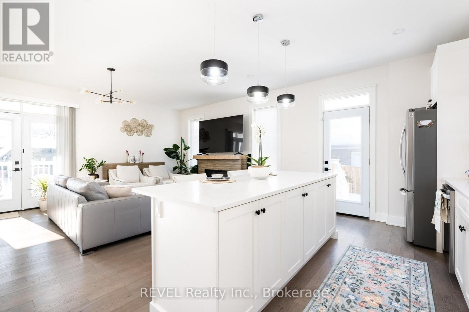 1 PRINCETON COMMON STREET Image 23