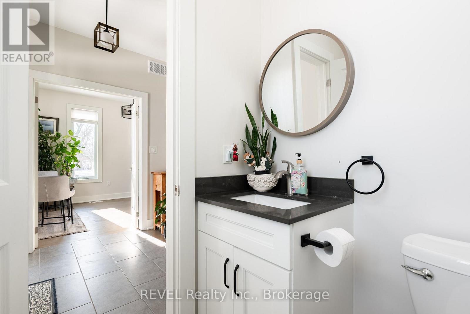 1 PRINCETON COMMON STREET Image 26