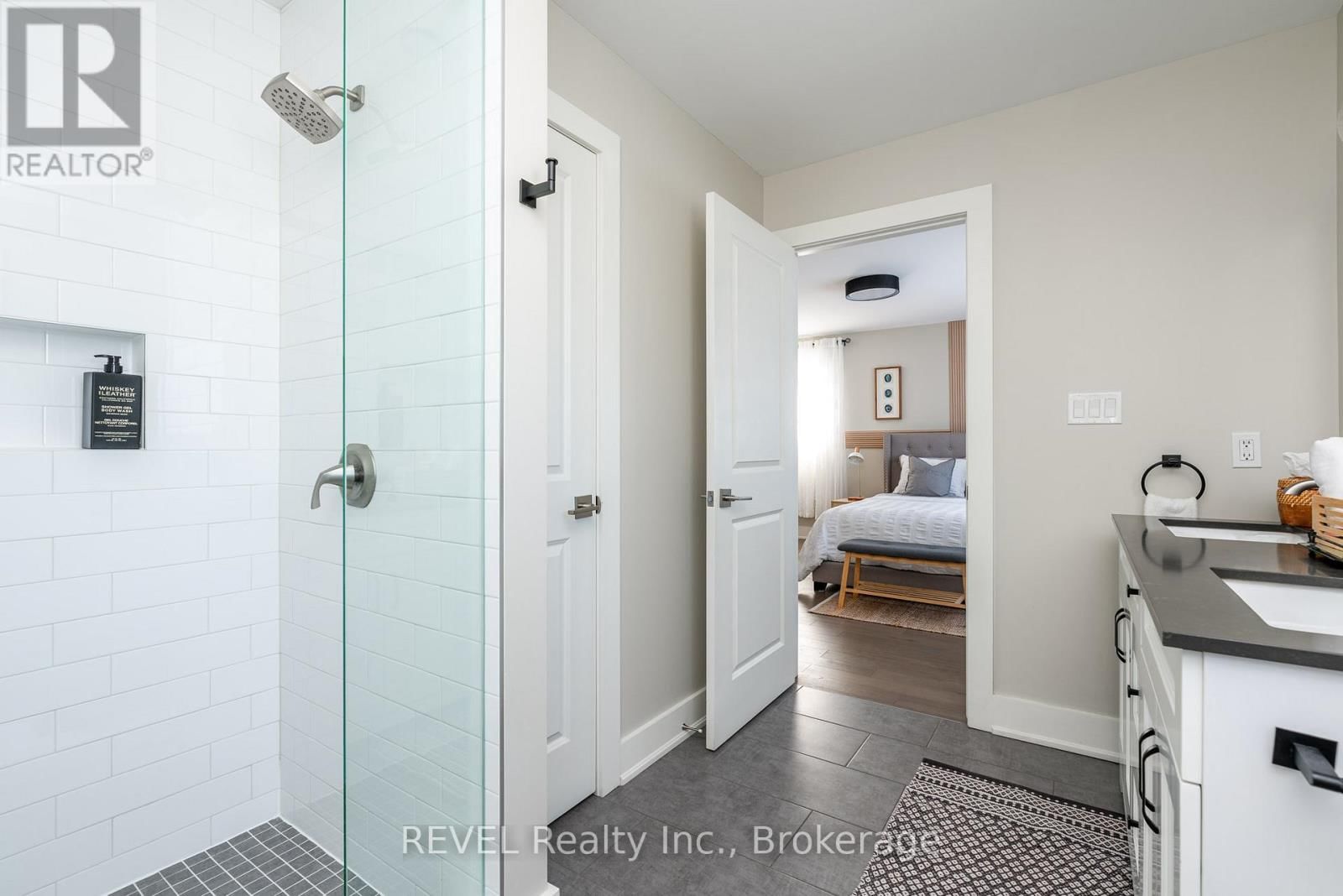 1 PRINCETON COMMON STREET Image 34