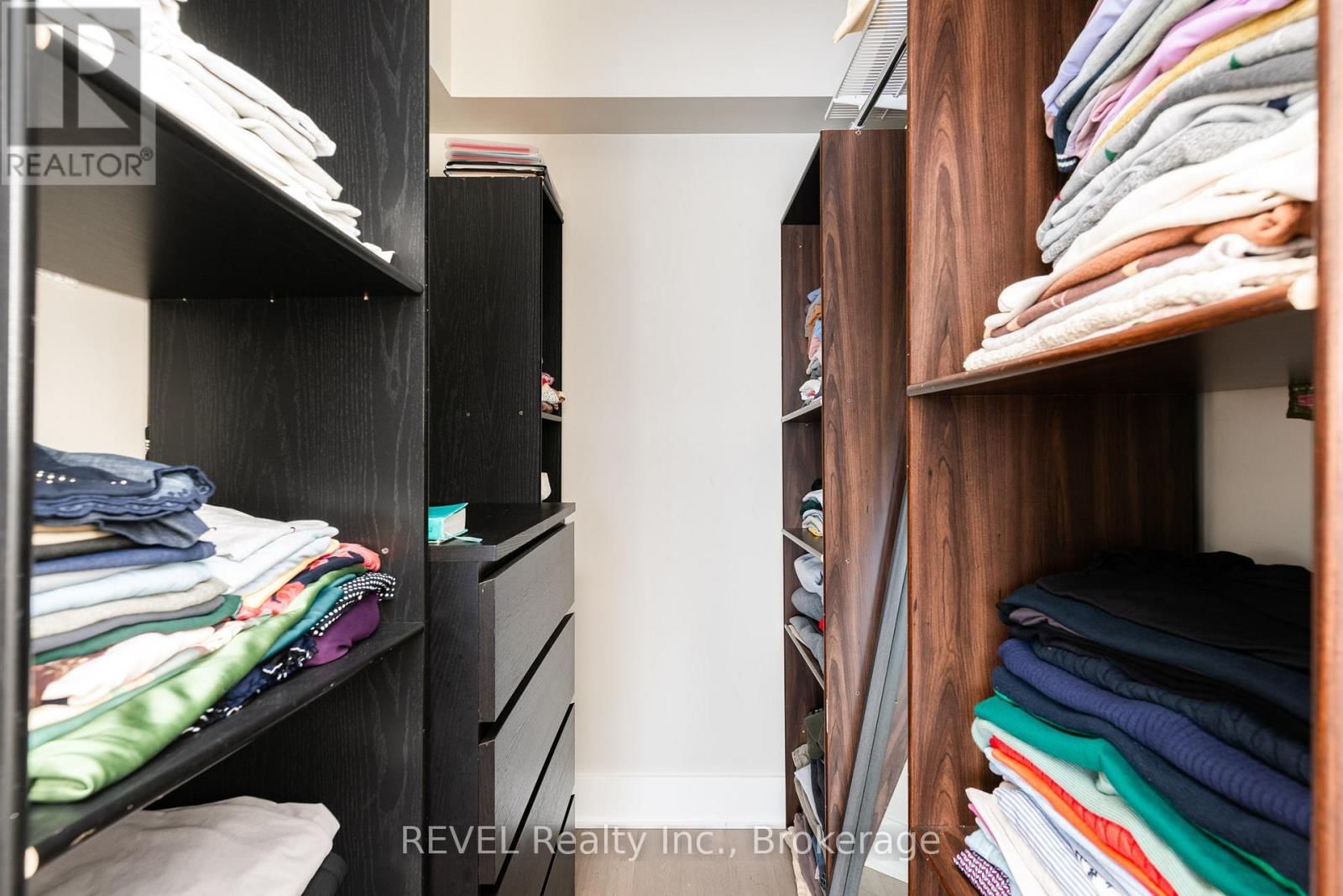 1 PRINCETON COMMON STREET Image 35