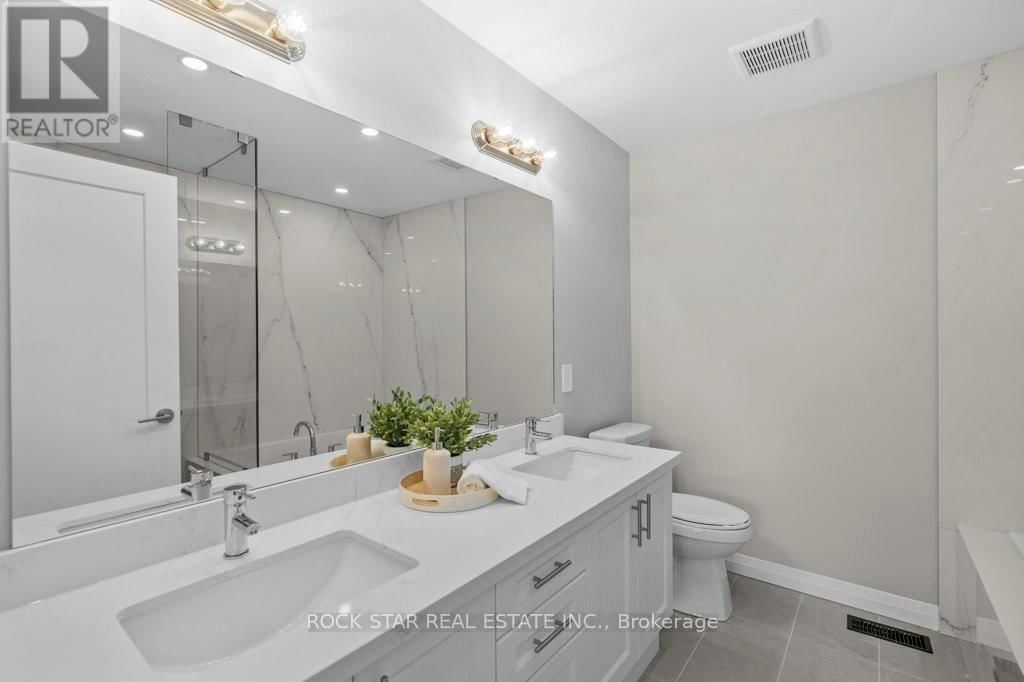 161 CITTADELLA BOULEVARD Image 21