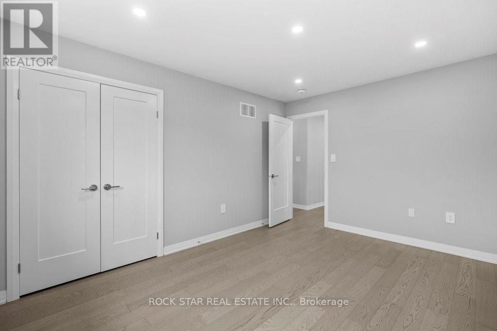 161 CITTADELLA BOULEVARD Image 24