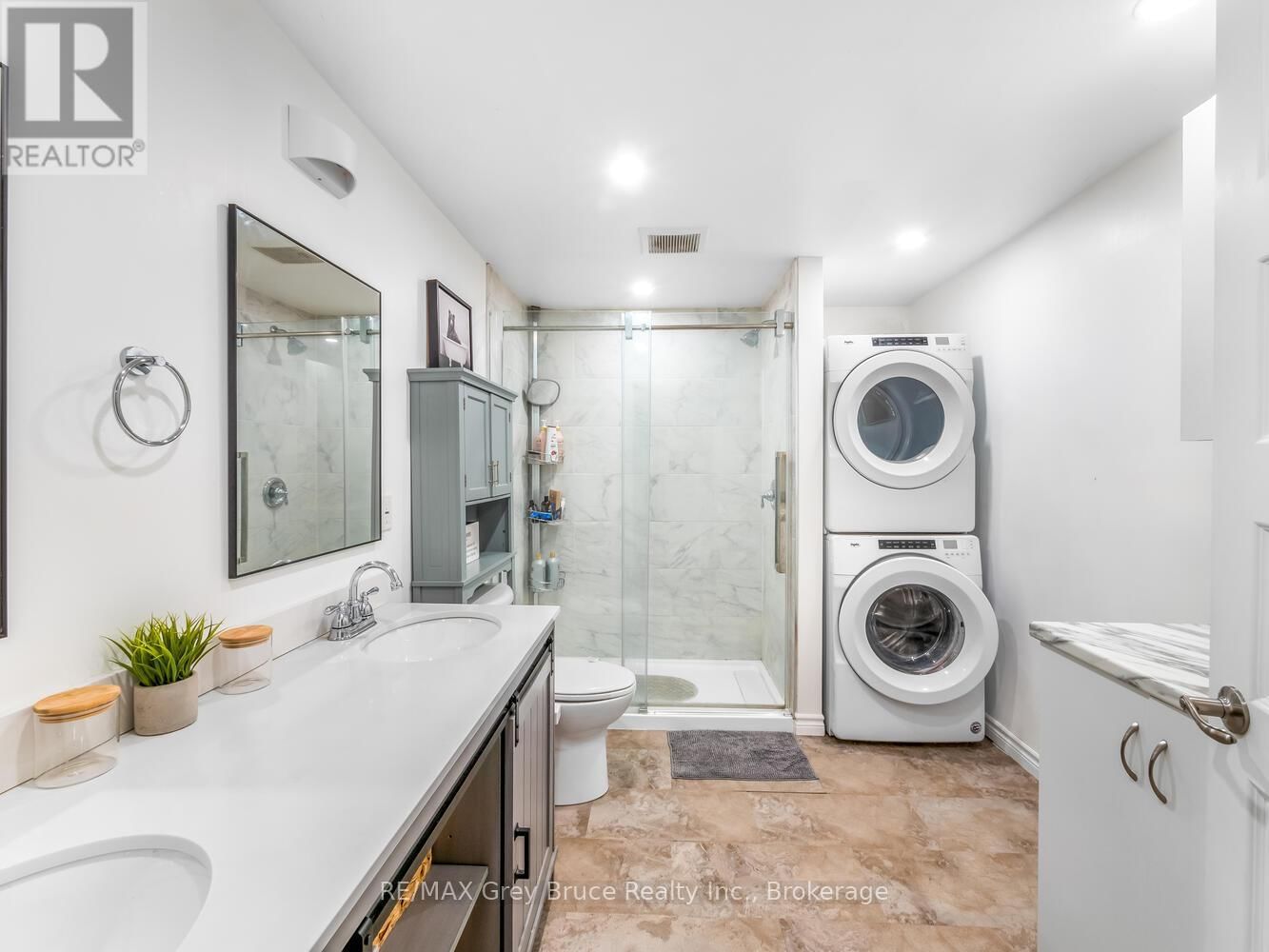 217 KINGS CRESCENT Image 12