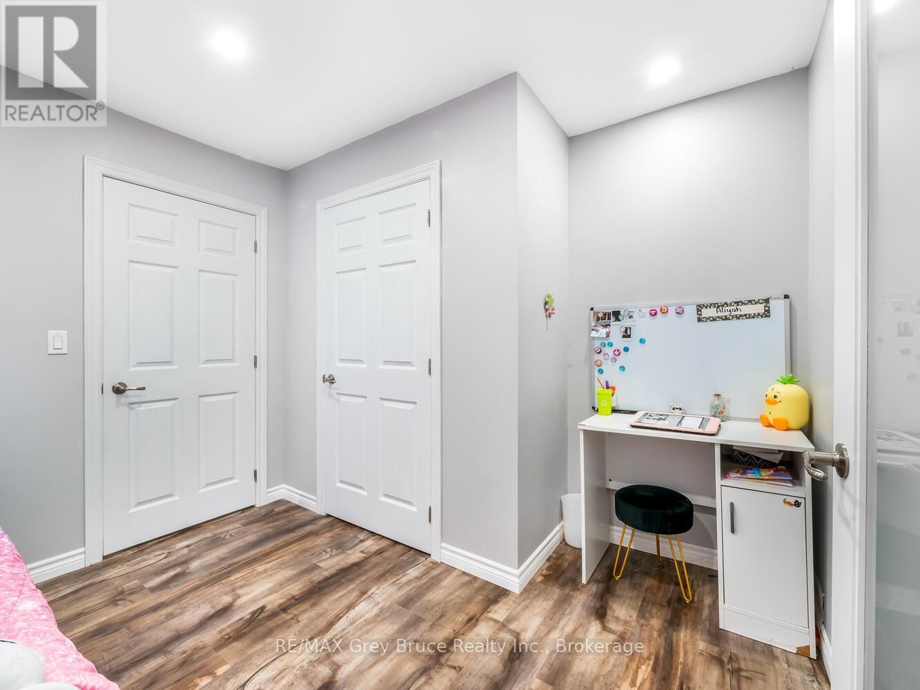 217 KINGS CRESCENT Image 19