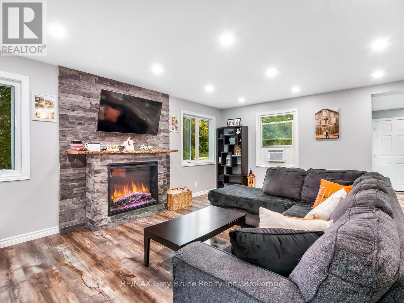 217 KINGS CRESCENT Image 20