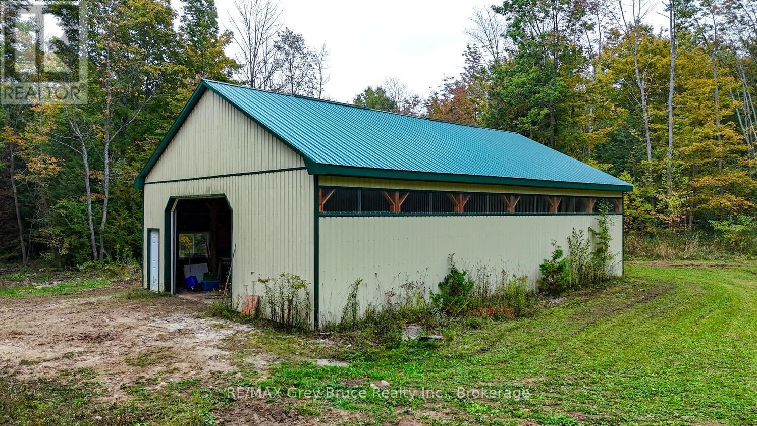 217 KINGS CRESCENT Image 43