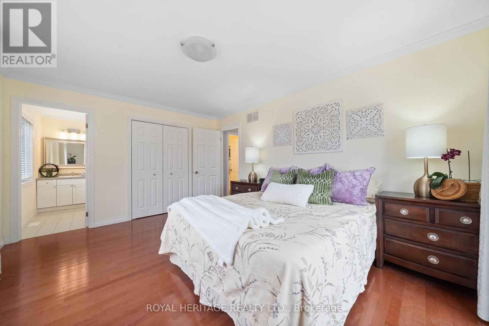 27 CORTLAND CRESCENT Image 24