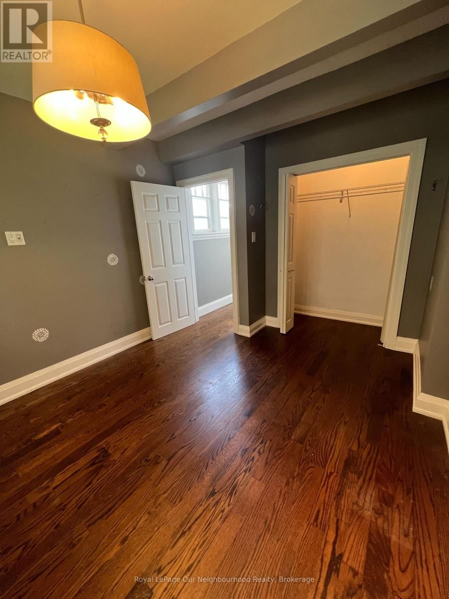 642 BOLIVAR STREET Image 10