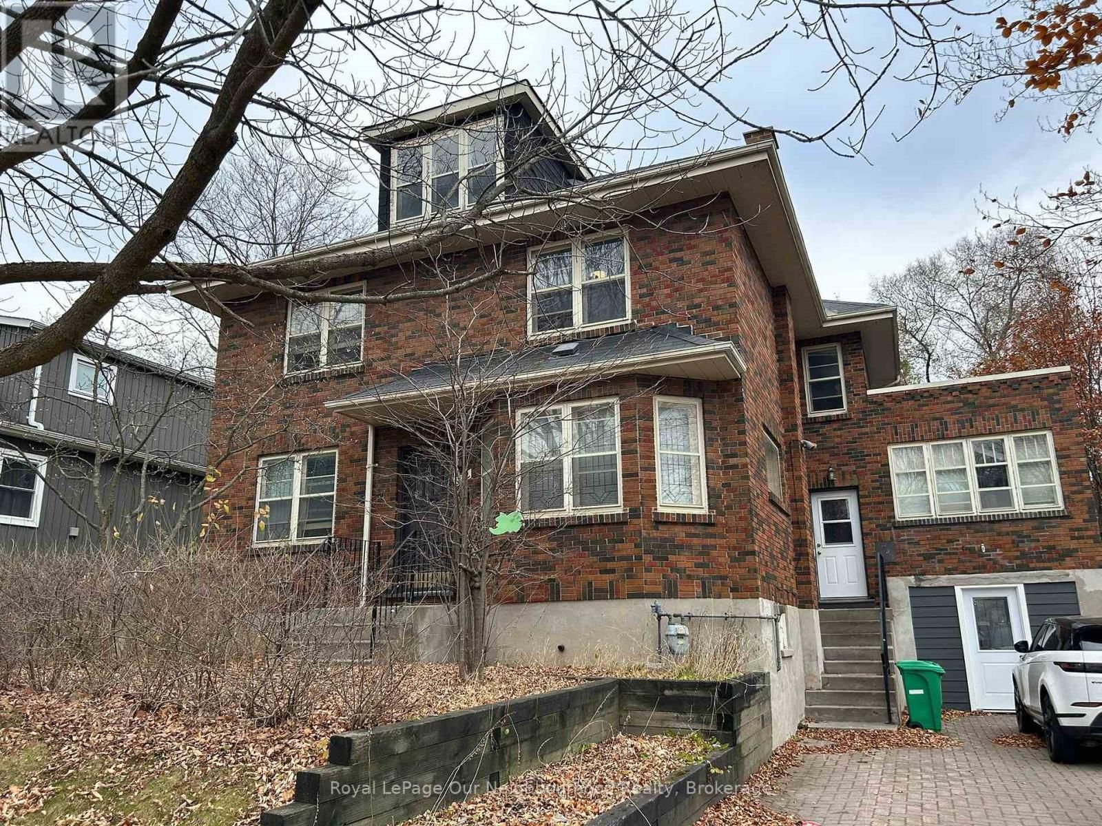 642 BOLIVAR STREET Image 2