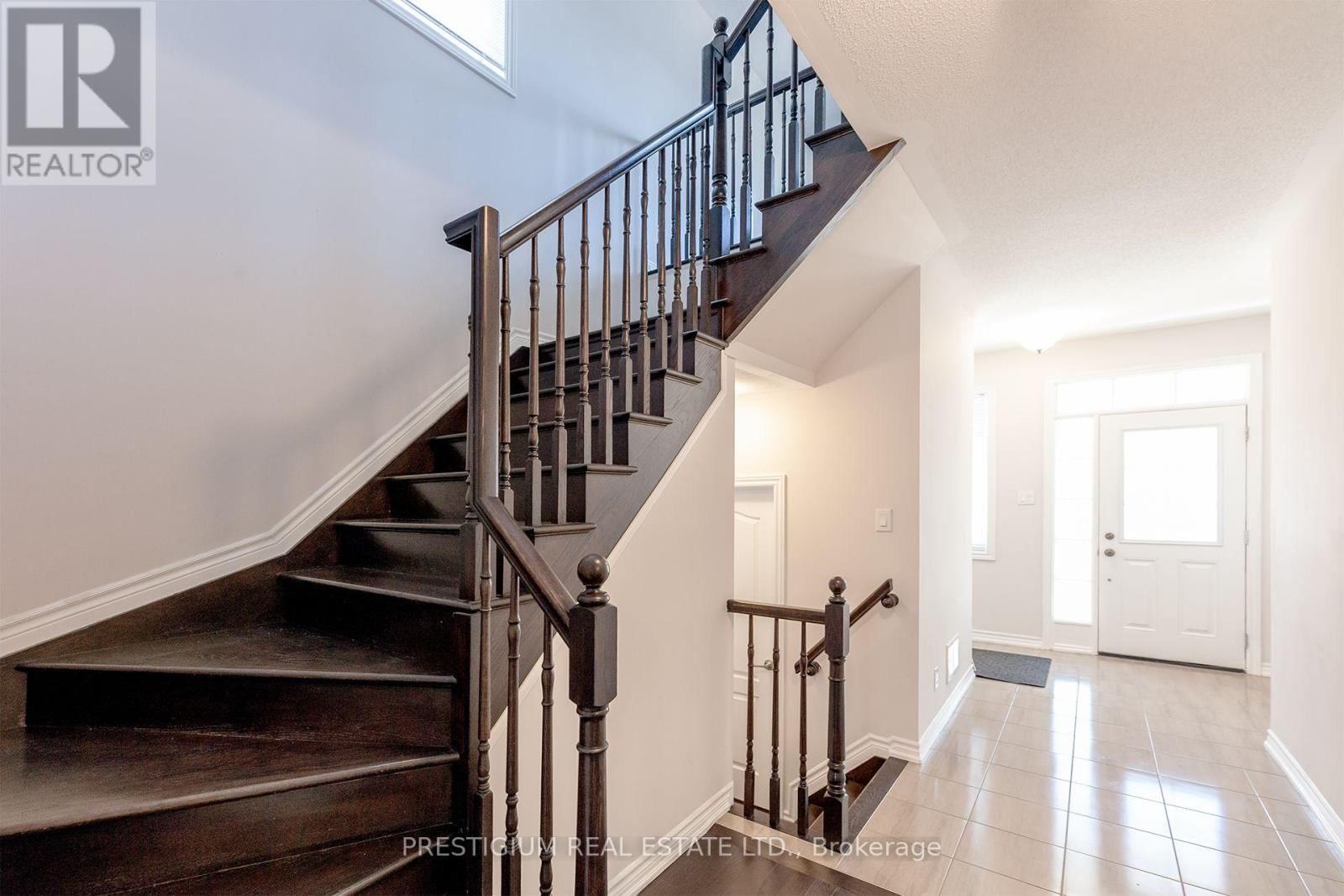 129 SWEETVALLEY DRIVE Image 4