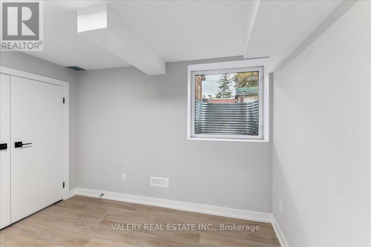 Lower - 245 CHURCH STREET SOUTH Image 12