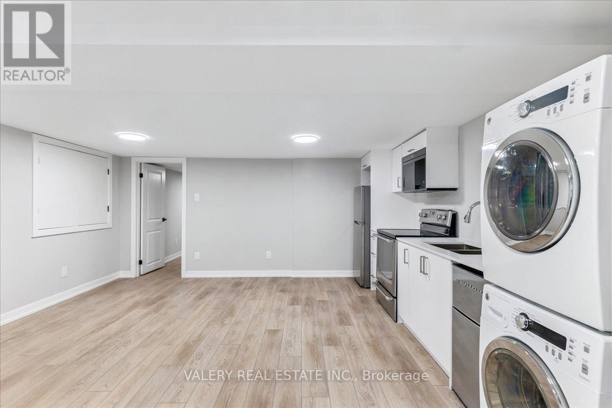 Lower - 245 CHURCH STREET SOUTH Image 13