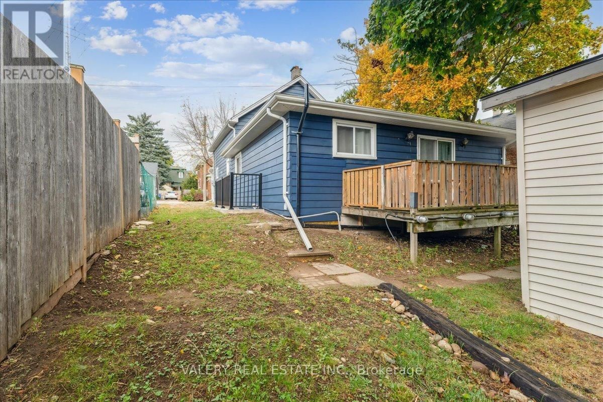 Lower - 245 CHURCH STREET SOUTH Image 3