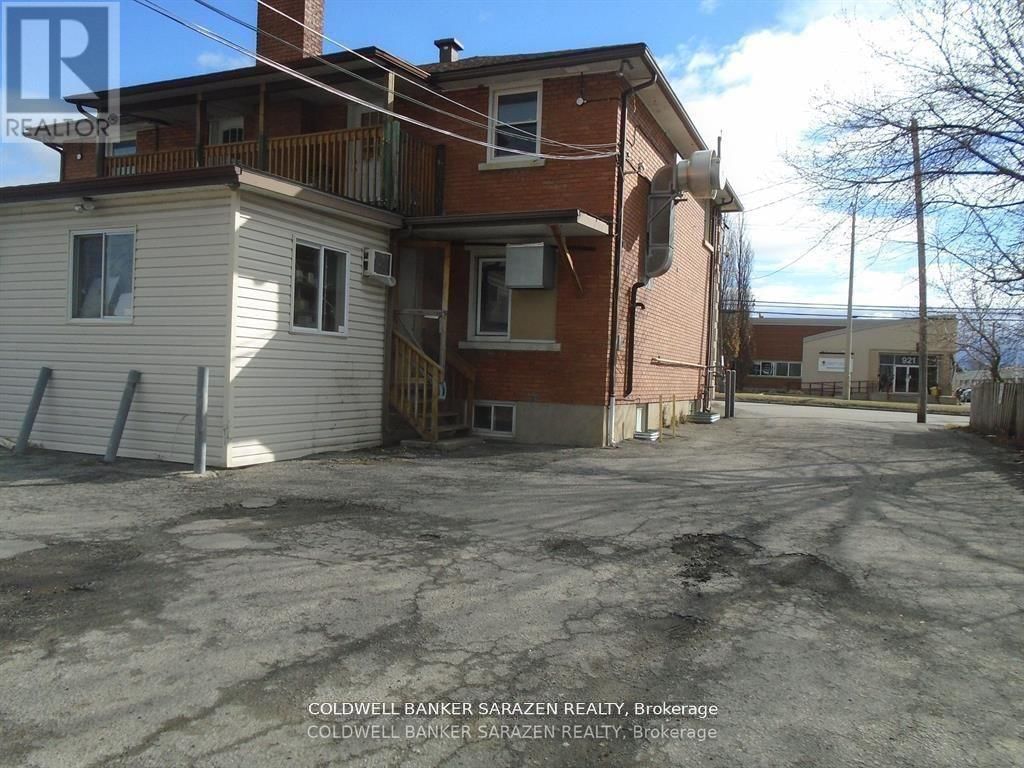 908-912 ST. LAURENT BOULEVARD NORTH Image 24